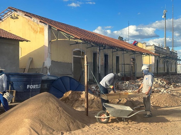 Obra do Largo da Estação está em ritmo acelerado para ser entregue a população sousense 